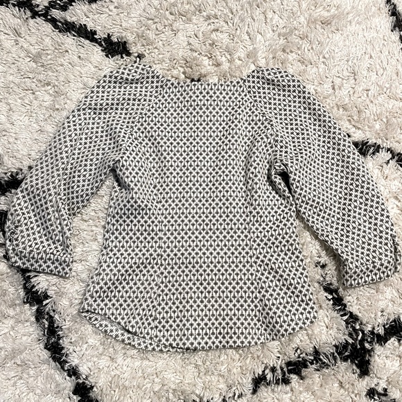 ett:twa button up top - Picture 4 of 7